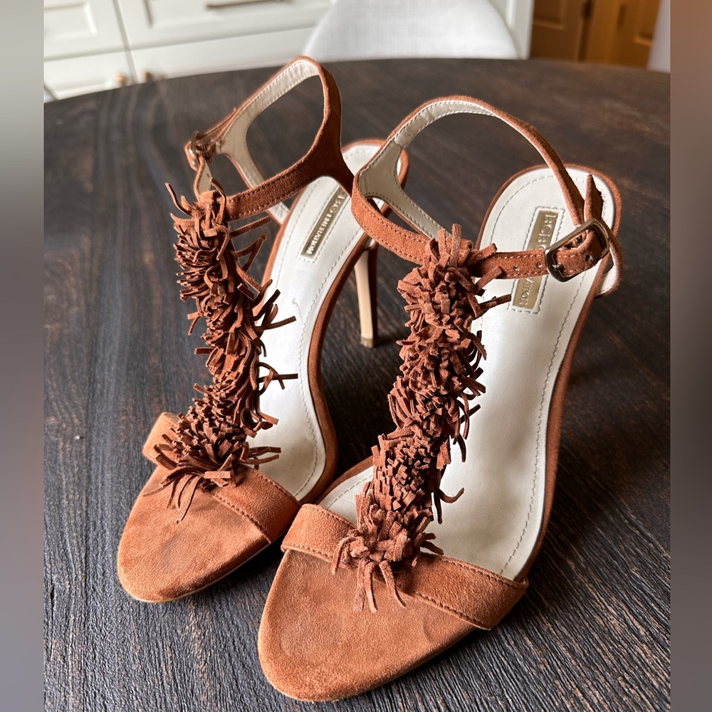 BCBG heels size 8.5.